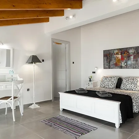 Villa Waterside *